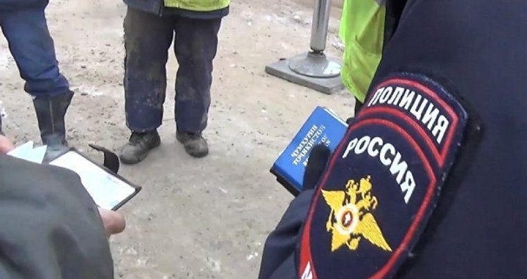 В Казахстане нелегалы пытались проехать в Россию в тайнике кузова «Газели»