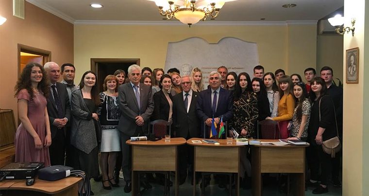 В киевской библиотеке имени С.Вургуна состоялось мероприятие азербайджанской общины