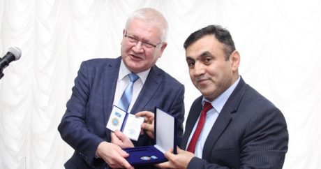 Главред азербайджанского издания удостоен высшей награды Россотрудничества
