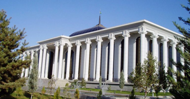 Туркменистан готовится к проведению дополнительных выборов в парламент