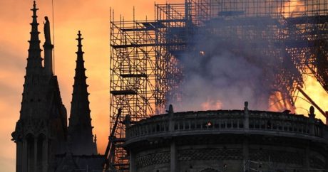 В МВД Франции назвали причину пожара в Нотр-Даме