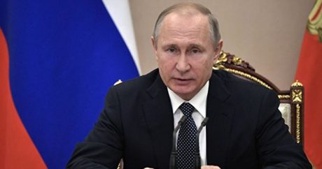 Путин призвал менять систему управления «без революций»