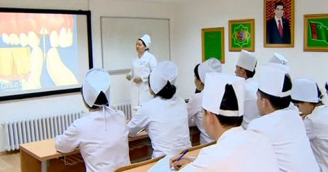 В Туркменистане преподаватели вузов пройдут переаттестацию
