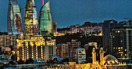 В Астрахани обсудили вопрос открытия делового центра в Баку