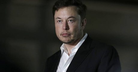 Маск согласился не раскрывать без официального разрешения данные о работе Tesla