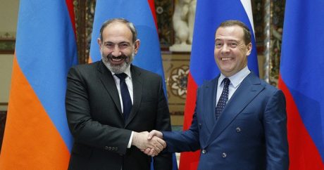 Дмитрий Медведев посетит Ереван