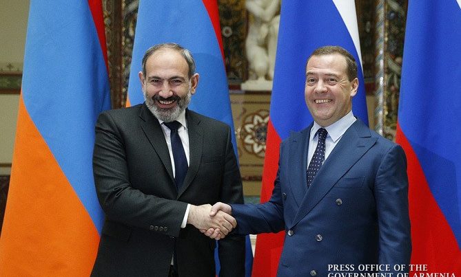 Дмитрий Медведев посетит Ереван