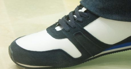 Блогер из США разоблачил любителей дорогих кроссовок среди священников