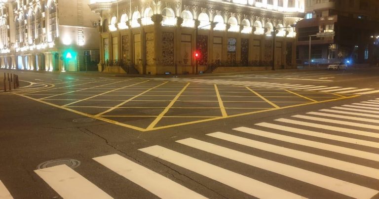 Сегодня вечером на центральных улицах Баку будет нанесена желтая «вафельная» сетка