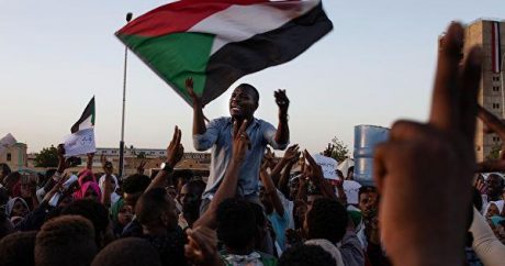 Лидер оппозиции Судана указал на возможность контрпереворота в стране