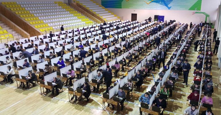 В Азербайджане начался конкурс для учителей, работающих по срочным договорам