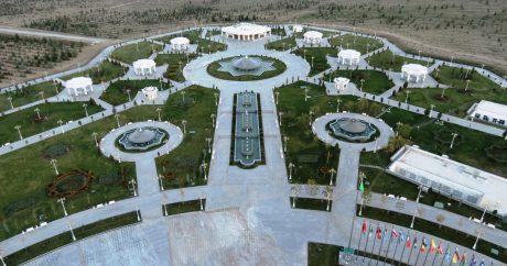 В Туркменистане приступают к освоению региона вокруг озера «Алтын Асыр»