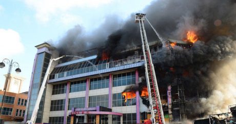 Предприниматели сгоревшего т/ц в Баку попросили до 15 млн манатов льготных кредитов