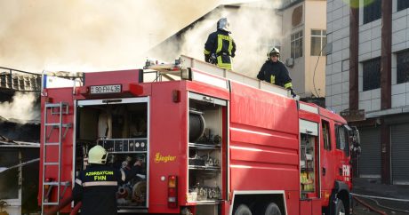 Пожар в общежитии в Баку потушен