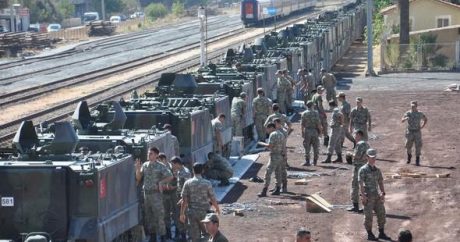 Турция стягивает военную технику на границу с Ираком