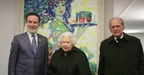 Народный художник Азербайджана сделал подарок королеве Елизавете II – ФОТО