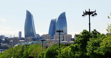 Баку лидируют в рейтинге путешествий российских туристов в страны СНГ на майские праздники