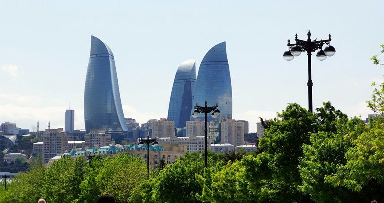 Баку лидируют в рейтинге путешествий российских туристов в страны СНГ на майские праздники