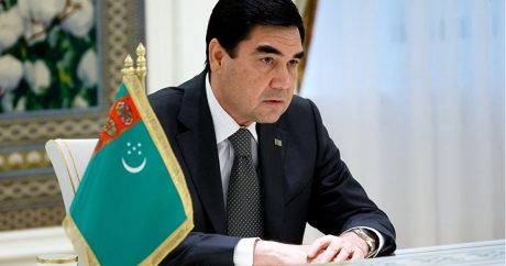 Президент Туркменистана объявил выговор вице-премьеру