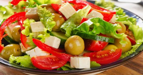 Летние салаты со свежей зеленью. Рецепты со всего мира от лучших шеф-поваров