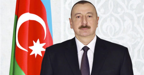 Президент Ильхам Алиев посетил памятник, установленный в честь Азербайджанской Демократической Республики