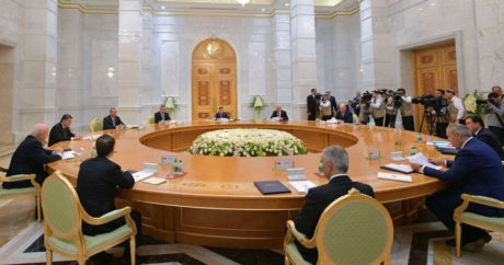 Премьер Азербайджана принимает участие на заседании Совета глав правительств СНГ в Ашхабаде