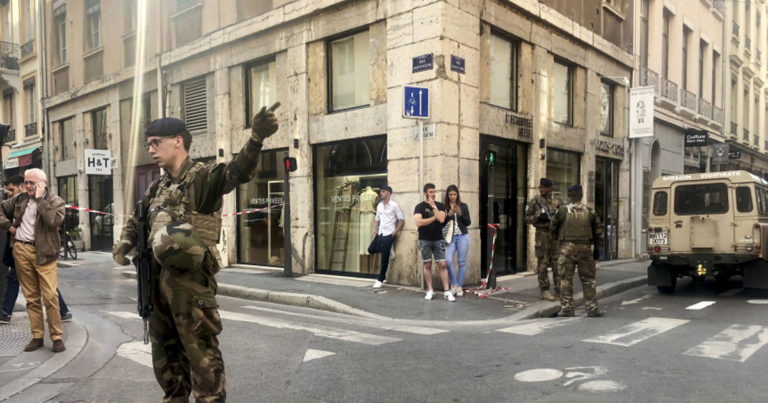 Подозреваемый во взрыве в Лионе связан с «Исламским государством»
