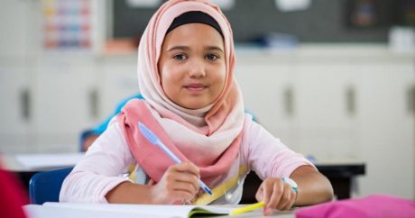 В Австрии запретили носить хиджаб детям
