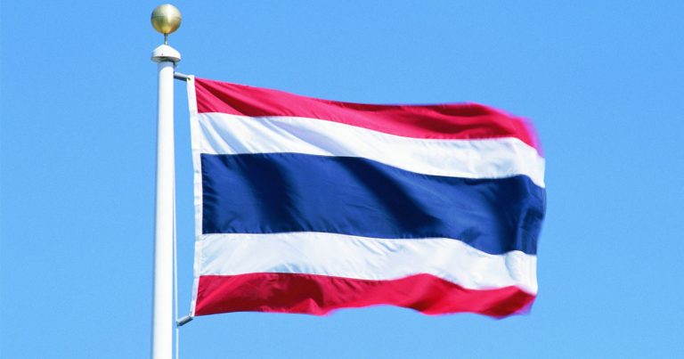 Кабмин Таиланда объявил день рождения королевы Сутхиды государственным праздником