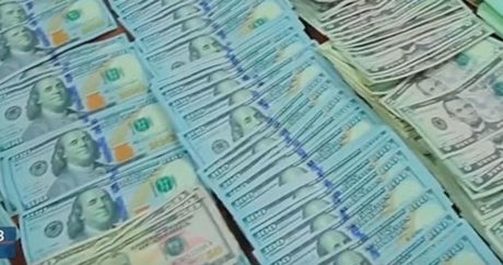 В Ташкенте иностранец расплатился фальшивыми $3000 за три iPhone