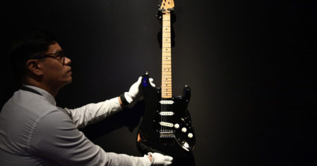В США ушла с молотка уникальная коллекция гитар лидера Pink Floyd