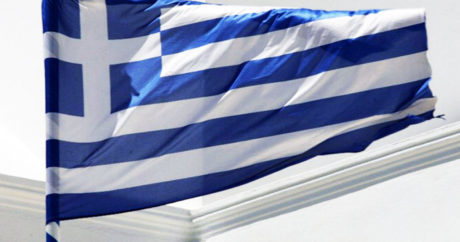 Президент Греции согласился с предложением премьера распустить парламент