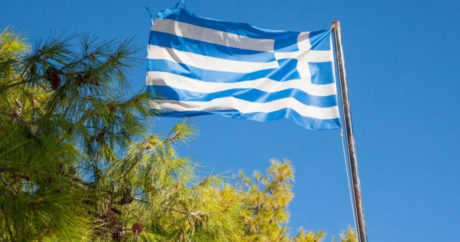 Президент Греции распустил парламент и объявил досрочные выборы