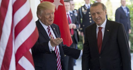 Эрдоган и Трамп обсудят ситуацию вокруг поставок С-400 в Осаке