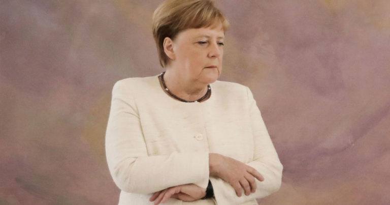 Меркель затрясло в третий раз — ВИДЕО