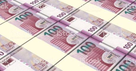 Внимание! В Азербайджане в обороте фальшивые 100-манатные купюры – ВИДЕО