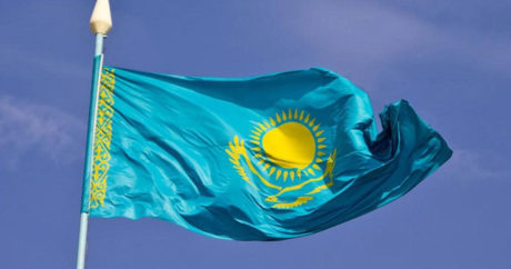 Казахским чиновникам на два года запретили закупки импортных автомобилей