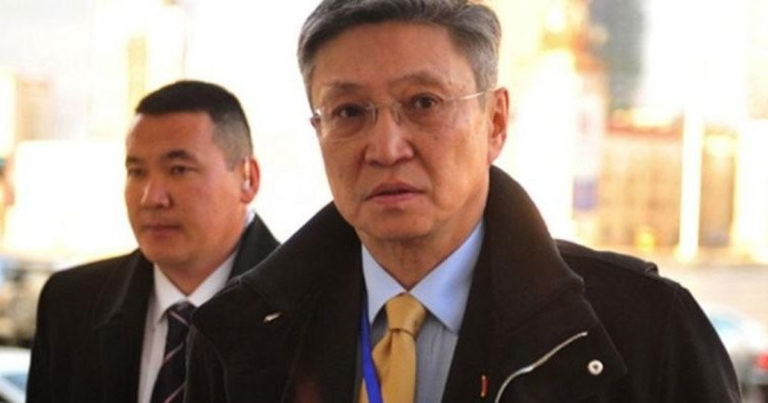 Экс-премьер Монголии написал книгу о своем пребывании в СИЗО