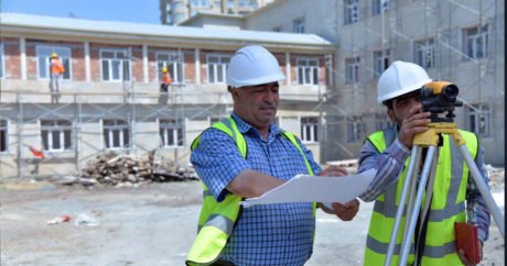 В Баку идет подготовка школ к новому учебному году