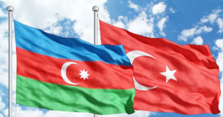 Азербайджан отменил визы для граждан Турции