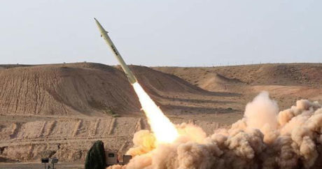 Иран провёл испытания баллистической ракеты средней дальности