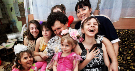 Депутат Госдумы предложил уменьшить подоходный налог для многодетных матерей