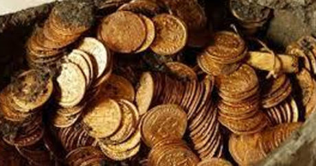 В Великобритании обнаружили крупный клад с дорогими монетами