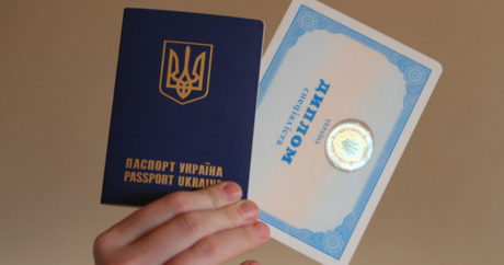 «Дипломы «ДНР» — как сувениры»: школьники Донбасса дистанционно учатся в украинских школах