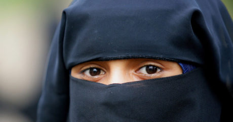 В Саудовской Аравии женщины получили право путешествовать без разрешения мужчин