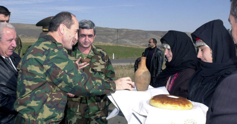 Цена независимости: за сколько «карабахский клан» продал Армению?