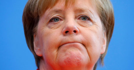 Меркель призвала ЕС не надеяться на защиту США