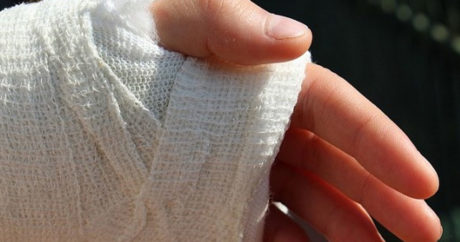 Росздравнадзор подтвердил, что 11-летний мальчик лишился руки из-за ошибки врачей