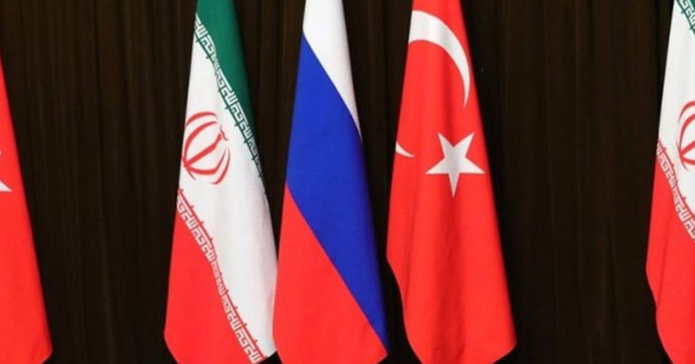 Главы МИД России, Ирана и Турции обсудили ситуацию в Сирии