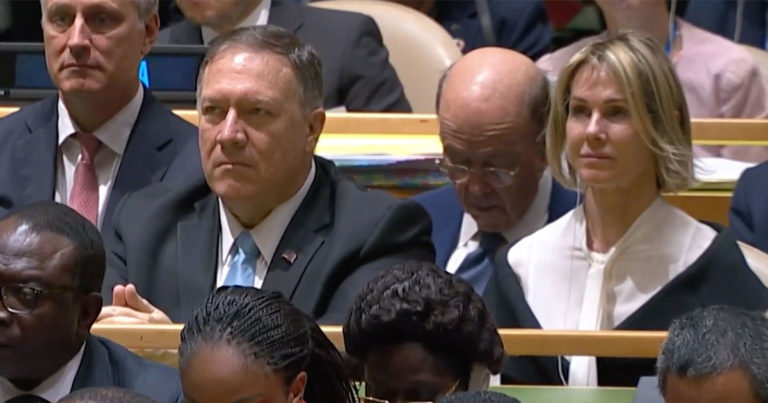 Глава минторговли США уснул во время выступления Трампа на Генассамблее ООН